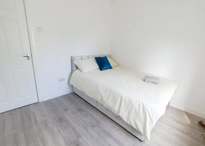 Home In Neath Or Briton Ferry