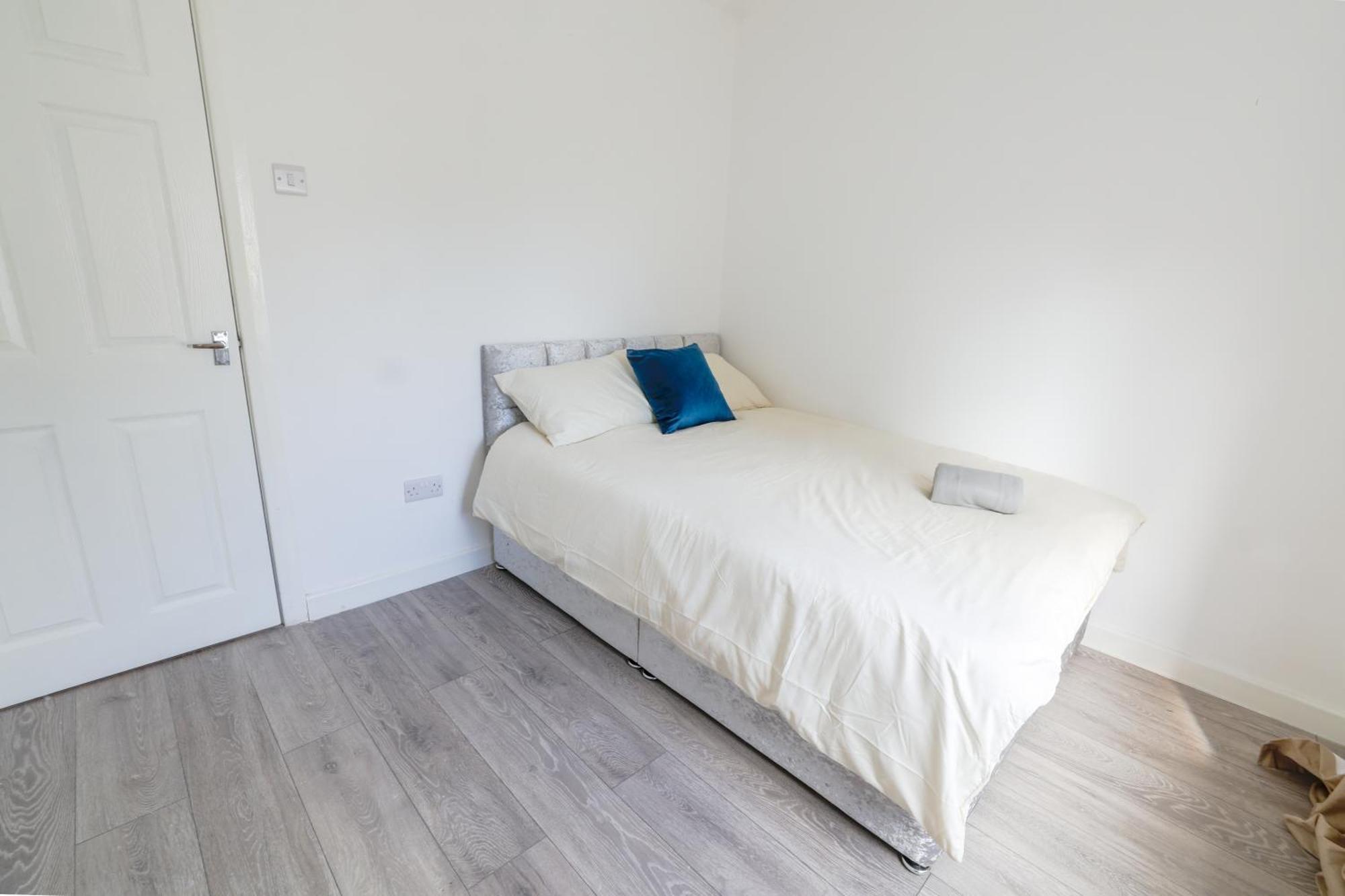 In Neath Or Holiday home